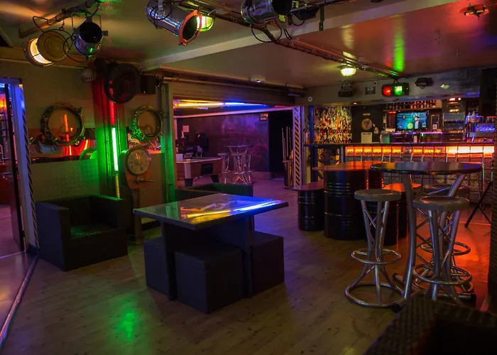 Auberge De Jeunesse Hi Paris Le D\'Artagnan
